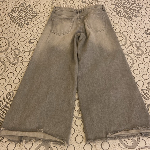 Beautiful Zara Boxer Trim Low Waist Jeans - Picture 7 of 8